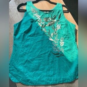 Salma Mx 100% Linen Green Floral Embroidered Top